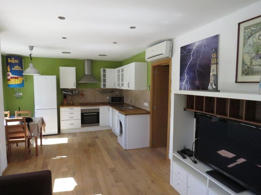 Coqueto Alojamiento Con Banera De Hidromasaje Apartamento *